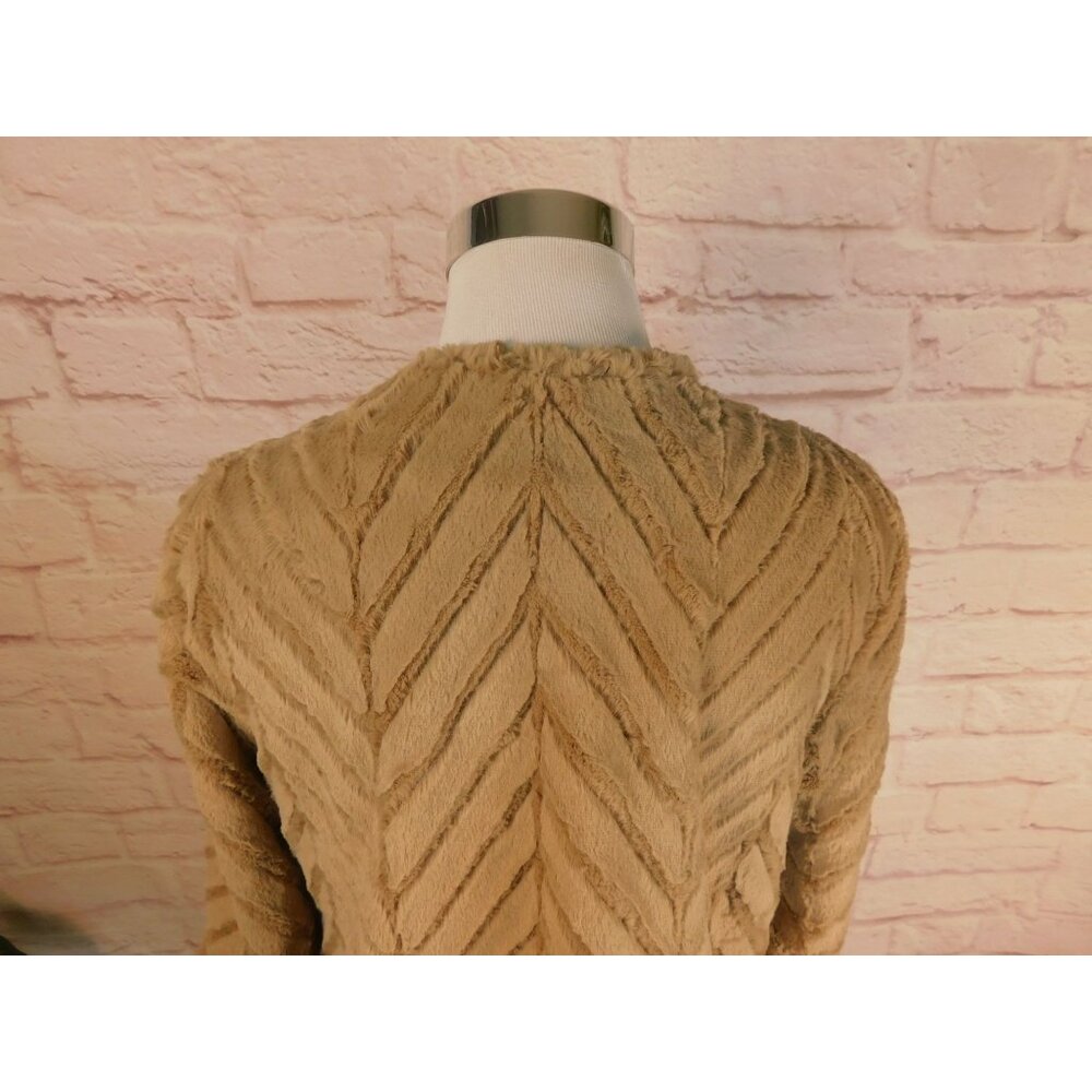 Nina Leonard Faux Fur Chevron Pattern Coat Pockets Women's S NWT - Picture 6 of 12